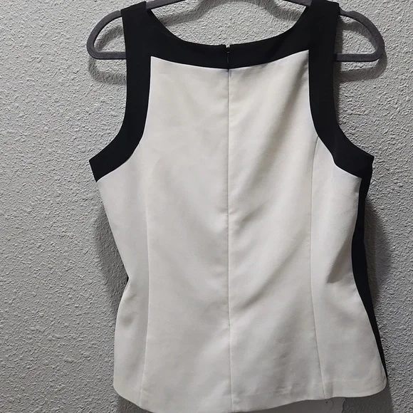 White House Black Market Monochrome Tank Top - Picture 2 of 4